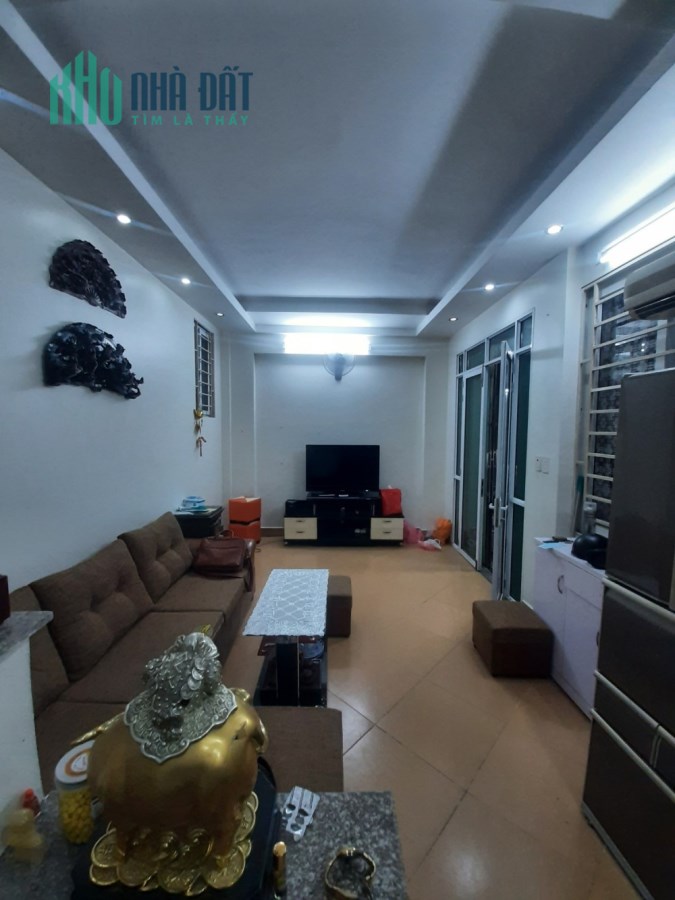 Bán nhà phố  Nguyễn Văn Cừ Long Biên 56m2  6.5 tỷ nhà đẹp có nhiều tiện ích xung quanh