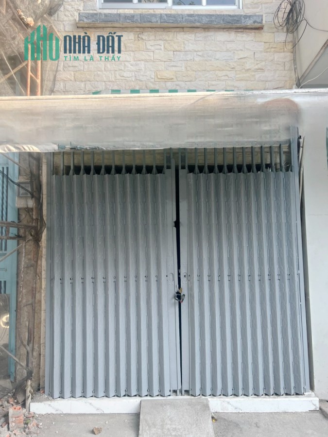 Nhà 3 tầng hẻm oto đỗ cửa đường Tám Danh P4Q8 3 Tỷ 250 Triệu