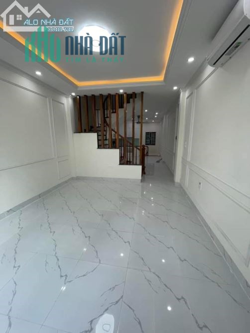 Liền kề Bờ Hội, Là Khê - Ha Đông: Nhà mới 100%: 48m2, 5T, 8.5 tỷ.
