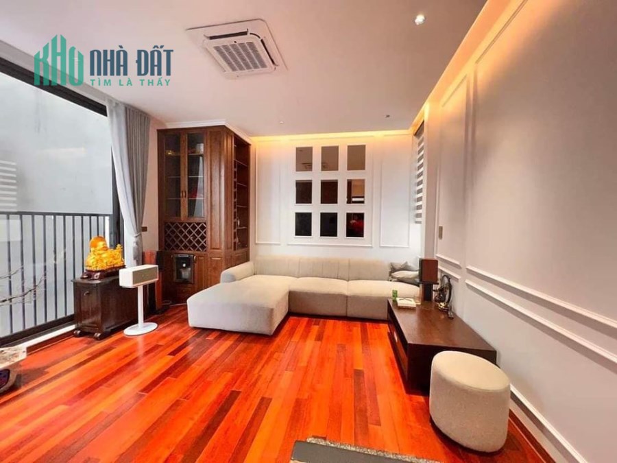 Siêu hiếm, Bán nhà mới đẹp Âu Cơ, Tây Hồ,  40m, 5 tầng , MT 4m, nhà đẹp, 3 thoáng, giá 6 Tỷ8.