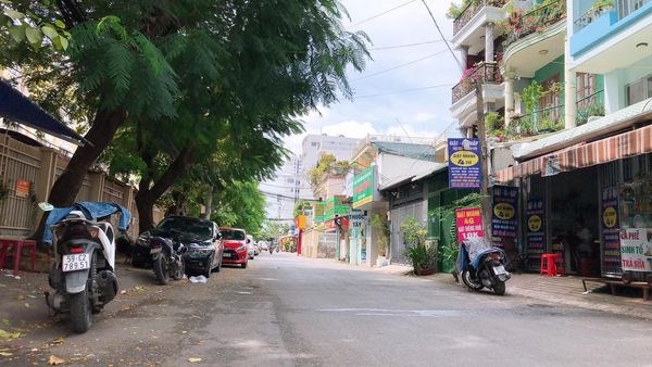 Chủ gấp bán nhà giảm sâu 2 tỷ,đang có dòng tiền cho thuê,lâm văn bền phường tân kiểng quận 7