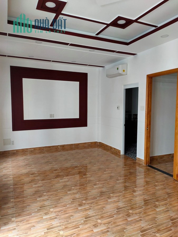 Bán nhà Nguyễn Thị Thập, Quận 7,DT 72m2, 3 PN,  giá chỉ hơn 5 tỷ