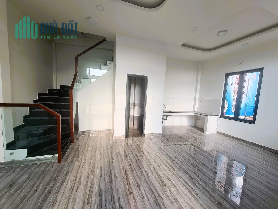 Cho thuê Nhà 220M2 1T1L 2PN CÓ SÂN VƯỜN RỘNG RÃI Nguyễn Văn Lịch, Linh Tây