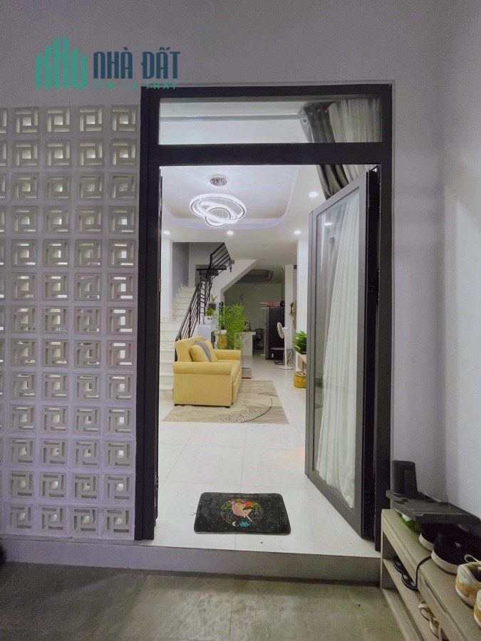 HXH trung tâm thị trấn Nhà Bè, full nội thất cao cấp, nhỉnh 4 tỷ