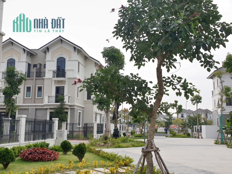 Bán gấp biệt thự tại Centa City, cách long biên 10km, liên hệ ngay 0984422588