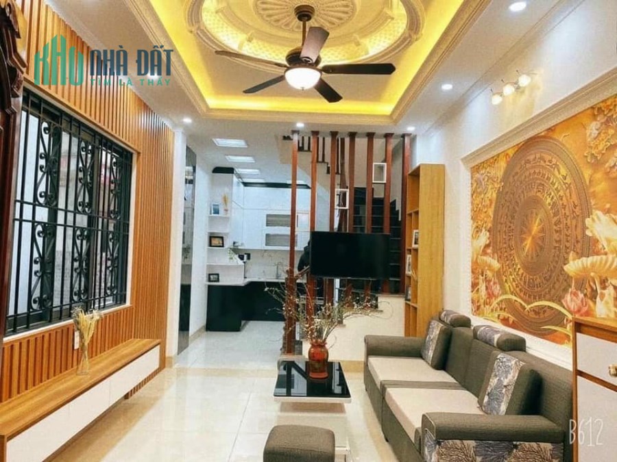Bán nhà siêu đẹp Đào Tấn, Ba Đình,  nhà đẹp ở luôn, 36m, 5 tầng, MT 4m, giá 4 tỷ3.