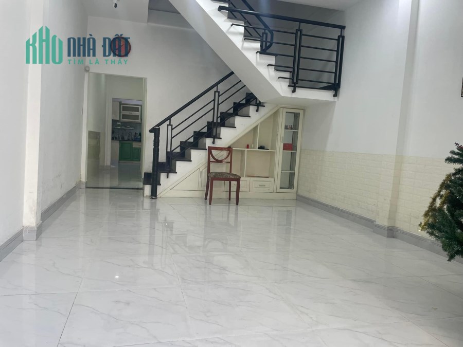 BÁN GẤP NHÀ CAO THẮNG QUẬN 10 - 63M2 
ÔTÔ VÀO NHÀ , SÁT MẶT TIỀN - NHỈNH 7 TỶ RẼ NHẤT KHU VỰC.
