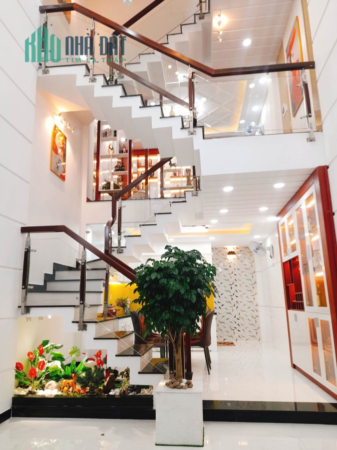 Bán Gấp CHDV 5 tầng 140m2 Dương Văn Cam Nhỉnh 10 tỷ Thu 60tr/th