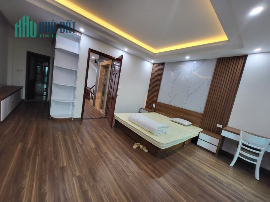 CỰC PHẨM CÓ 1 0 2 NHÀ VĂN LA , HÀ ĐÔNG 50M2, 6 TẰNG THANG MÁY, 5.5M MẶT TIỀN, 9 TỶ