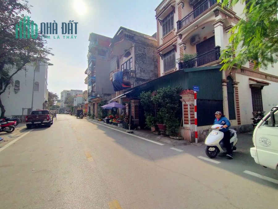 Bán nhà 4 Tầng, Dt 50m, giá hơn 4 tỷ.