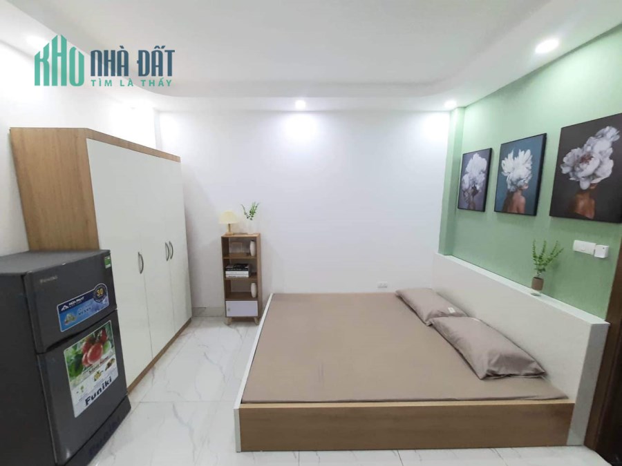 Bán nhà Trần Khát Chân 65m giá 100tr/m