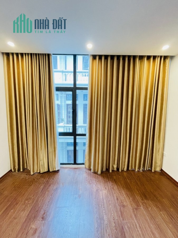 Bán nhà Nguyễn Trãi hàng xóm Royal City 38m 4 tầng mặt tiền 4m nhà đẹp ở ngay ô tô đỗ cổng nhỉnh 4