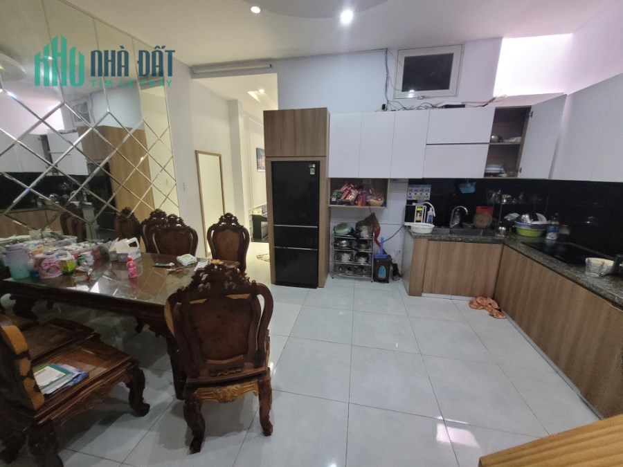Bán nhà HẺM XE HƠI HOÀNG HOA THÁM -115m2- NGANG 5.7m - Chỉ 11 tỷ x
