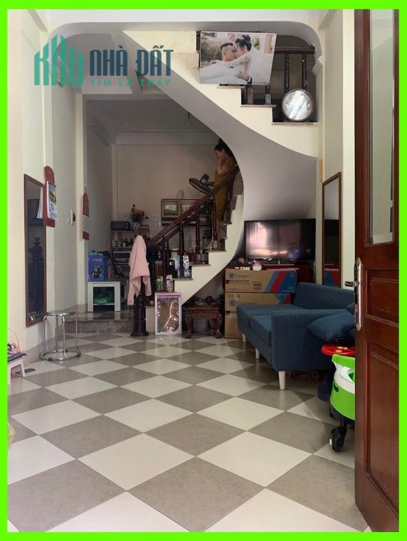 Xinh Nhất khu Vũ Tông Phan gần phố, DT35m2 x 4 tầng, MT3.8m, giá 3.2 tỷ.