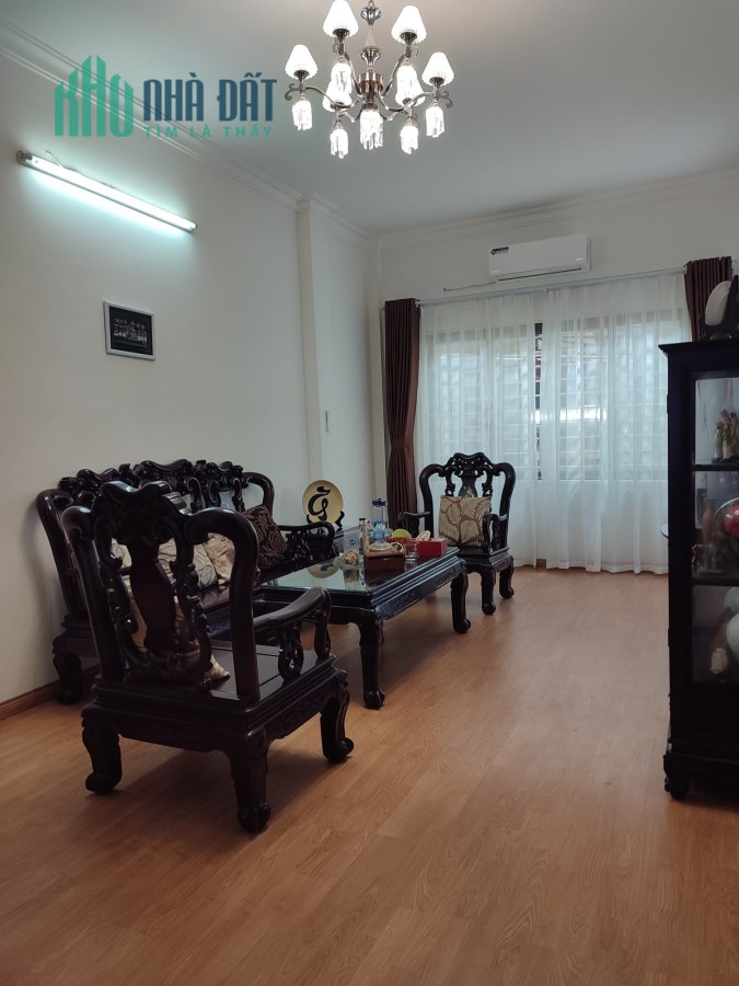 Bán nhà  Kim Mã Thượng, Ba Đình, nhà đẹp lung linh ,  40m, 6 tầng, giá 5 tỷ hai trăm triệu.