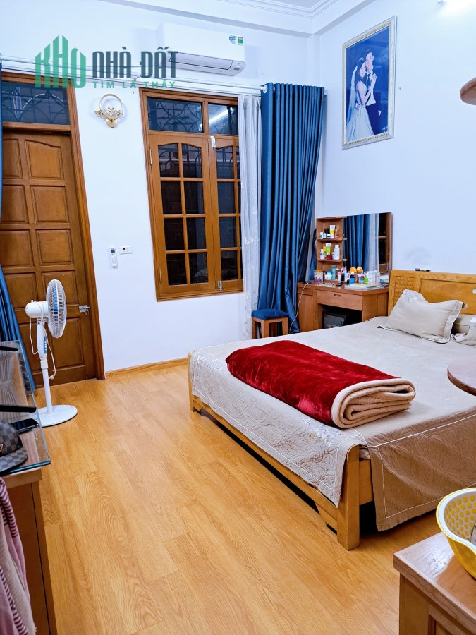 BÁN GẤP NHÀ THIÊN HIỀN NGÕ THÔNG Ô TÔ KINH DOANH 38M2X5T 4,5 TỶ