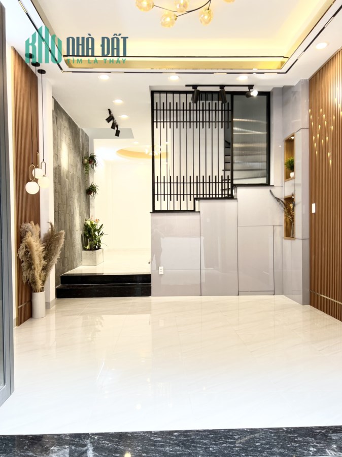 Nhà mới xây 3 tầng đường Tám Danh P4Q8. Giá 5,3 tỷ TL