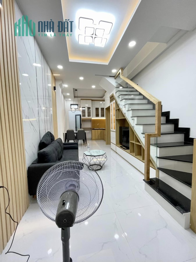 Nhà đẹp thiết kế 2PN/2WC HXT, nở hậu, đường Lê Trực, phường 7, Bình Thạnh giá 5,9 tỷ