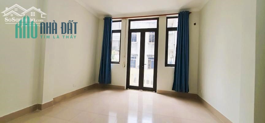 Bán gấp nhà phố Nguyễn Văn Cừ, Gia Thụy, Long Biên 90m2, MT 5m, 6.8 tỷ, Kinh doanh vô đối