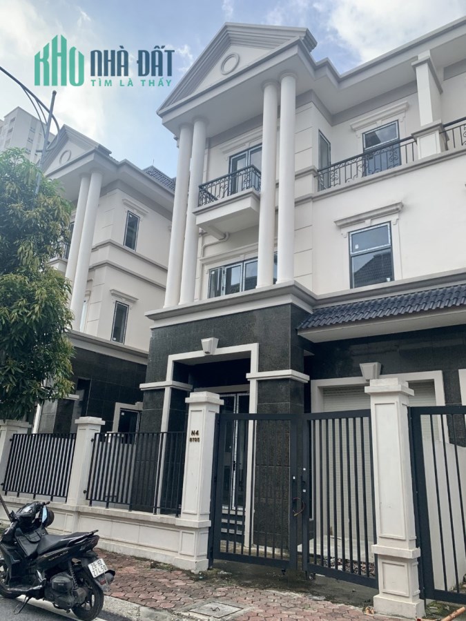 Gia đình chuyển nơi ở, cần bán gấp biệt thự SL TT Hà Đông, 135m, 4 tầng, 13 tỷ