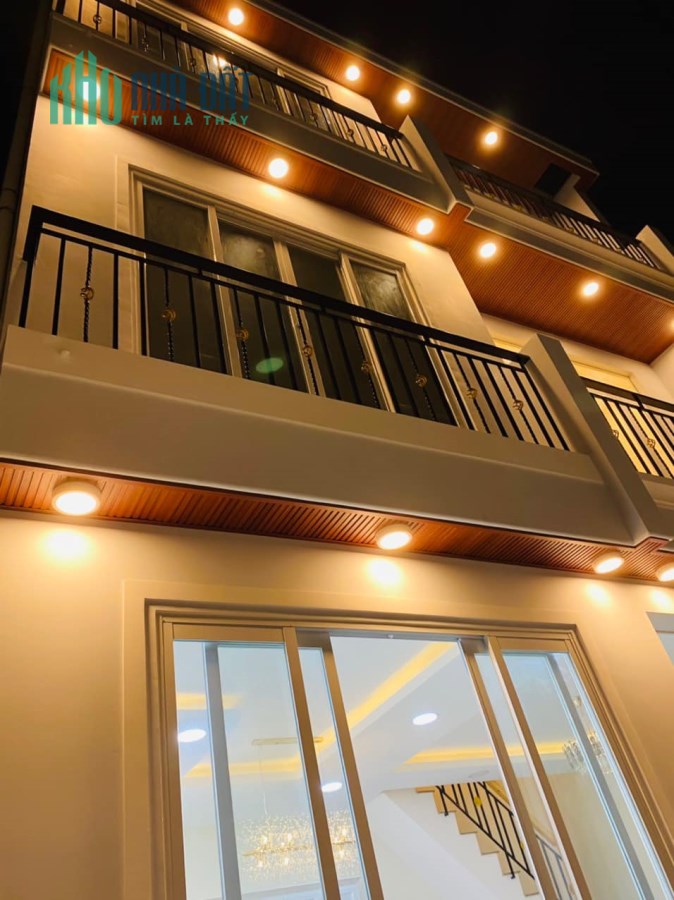 ĐẸP, GIÁ LẠI CỰC TỐT, 58m2, NGANG KHỦNG 7.7M, 3 TẦNG, 4PN, CHU VĂN AN P12QBT