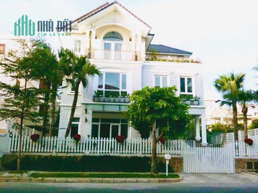 Biệt thự có hồ bơi VIP nhất Phú Mỹ Vạn Phát Hưng Q7 giá chỉ 80 triệu