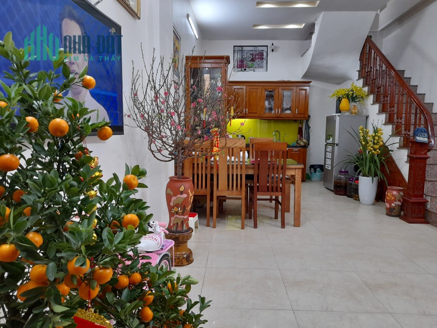 Hàng xóm gửi bán nhà đẹp Cầu Cốc, 4 tầng, MẶT NGÕ 4M RỘNG, kinh doanh, 44m2, GIÁ SỐC chỉ 3,75 tỷ