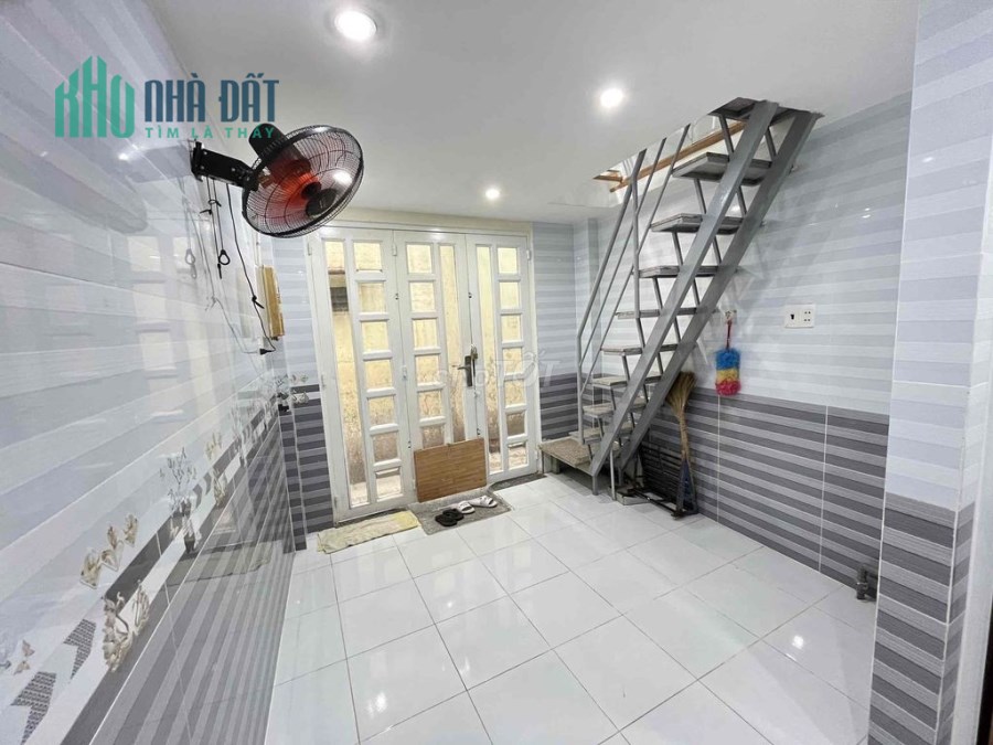 Bán nhà xinh 3/2 , Quận 10, Tp Hồ Chí Minh