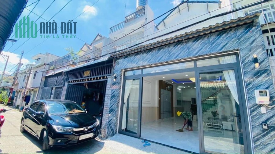 NHÀ ĐẸP ĐÓN TẾT HẺM XE TẢI HUỲNH TẤN PHÁT NHÀ BÈ. DT 5x12. NHỈNH 4 TỶ. SHR