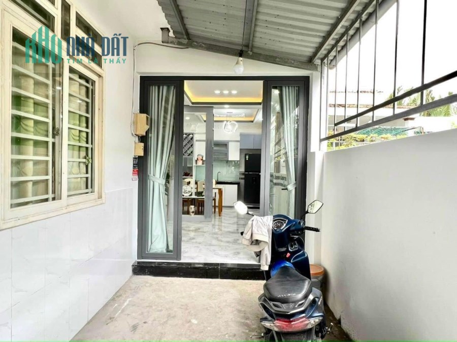BÁN NHÀ ĐẸP ĐÓN TẾT DƯƠNG CÁT LỢI NHÀ BÈ. DT 6x6.5. 3 TẦNG 3PN. NHỈNH 3 TỶ. SÁT HXH