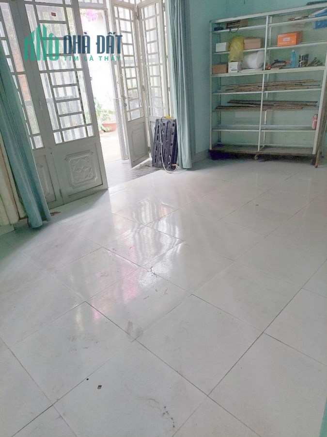 Nhà DT lớn 70M2, Khu Sầm Uất Tăng Nhơn Phú B  giá chỉ 3 Tỉ TL