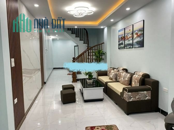 Bán nhà Phạm Ngọc Thạch, Đống Đa 45m2 4 tầng, 6 phòng ngủ, tặng 100% nội thất.