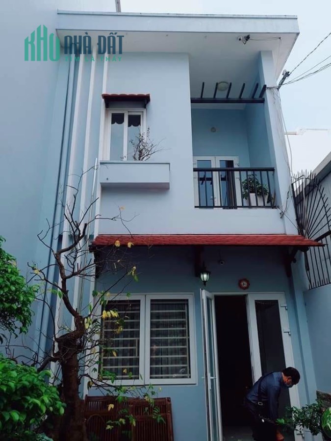 Nhà Lạc Long quân, vừa ở vừa kinh doanh 127m2 8.5 tỷ
