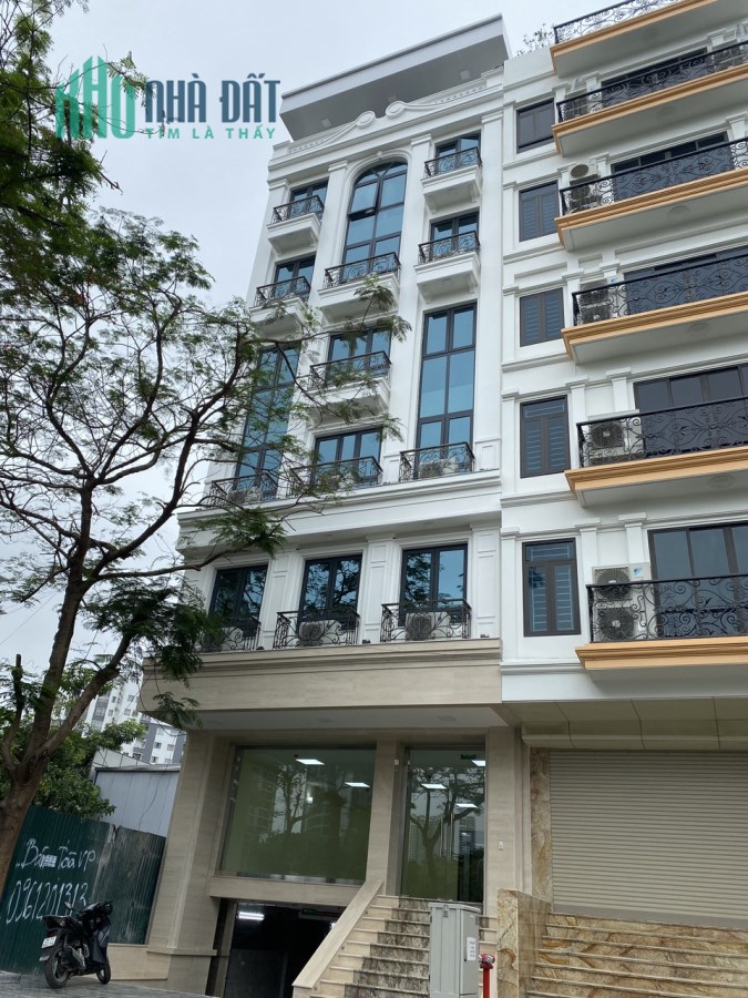 Bán Gấp Tòa Nhà Văn Phòng 9 Tầng Mặt Phố Khương Đình. Vị Trí Lô Góc