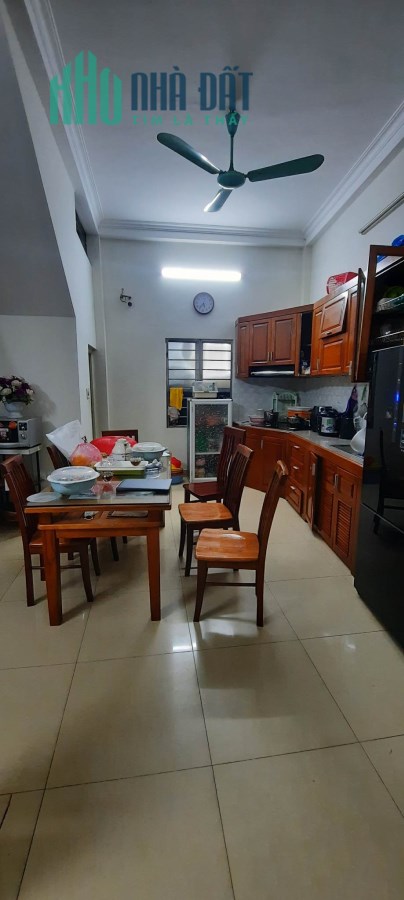BÁN NHÀ 4 TẦNG  - GẦN PHỐ Ô TÔ - NHÀ TỰ XÂY - GIÁ ĐẦU TƯ