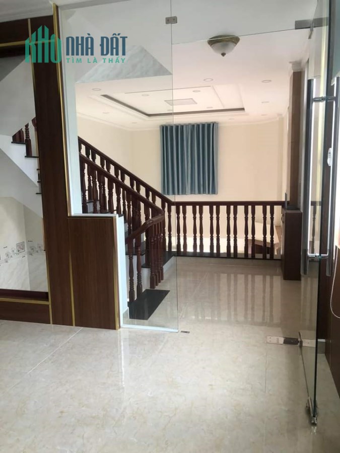 Ngay TTTP thủ đức , Phạm văn Đồng , HXH , 62m2, 5 tầng , full Thổ Cư , Chỉ 14 tỷ 500 ( có TL )