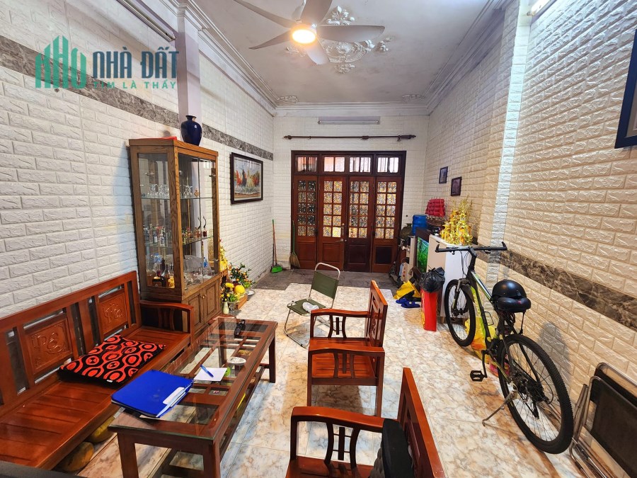 Bán nhà ngõ 38 Xuân La, Tây Hồ, 45m, 4T, MT 4m,  nhà đẹp ở luôn,  giá 4 tỷ 7.