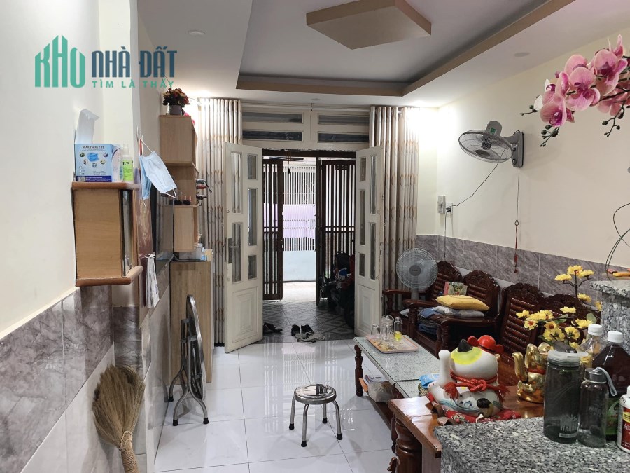 BÁN GẤP NHÀ GIÁP Q1, 48m2, 2 tầng, NGUYỄN DUY P3 BÌNH THẠNH
