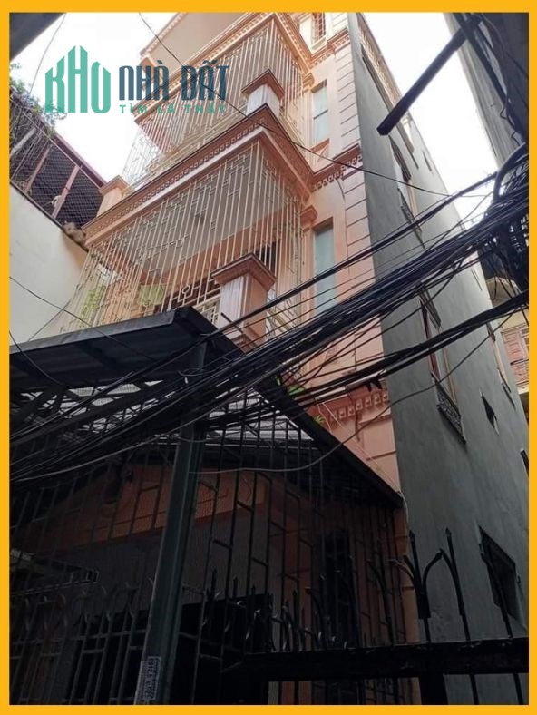Bán nhà Vũ Tông Phan Gần phố, ngõ rộng, DT45m2 x 4 tầng, MT4.8m, giá 3.9 tỷ.