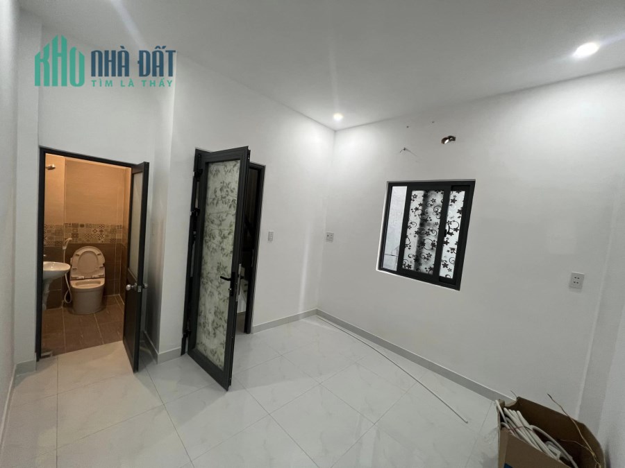 BÁN NHÀ CÁCH MẠNG THÁNG 8 , QUẬN 19, DTSD 63M2