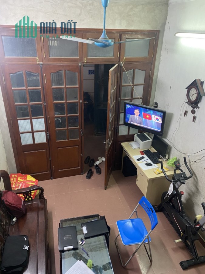 HÀNG NHỎ CẦU GIẤY - TIỆN ÍCH NGẬP TRÀN - BẠT NGÀN KHÁCH THÍCH. 35m, 3,7 TỶ