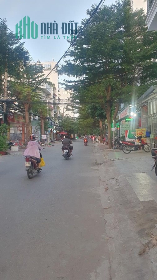 BÁN NHÀ 3 TẦNG SÁT MT ĐƯỜNG VÕ THỊ NHỜ TÂN THUẬN ĐÔNG QUẬN 7. DT 75M2. NHỈNH 6 TỶ. SHR-BTCT