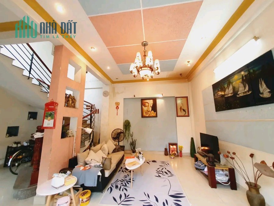 BÁN GÁP nhà DTSD 88m 11 x 8.5m Đ.Đình Phong Phú Q9