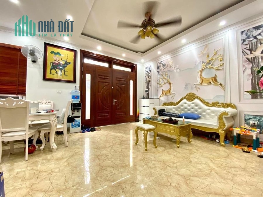 Bán nhà siêu đẹp Giang Văn Minh, Ba Đình 42m, 5T, nhà đẹp long lanh.  giá 5 tỷ 9.