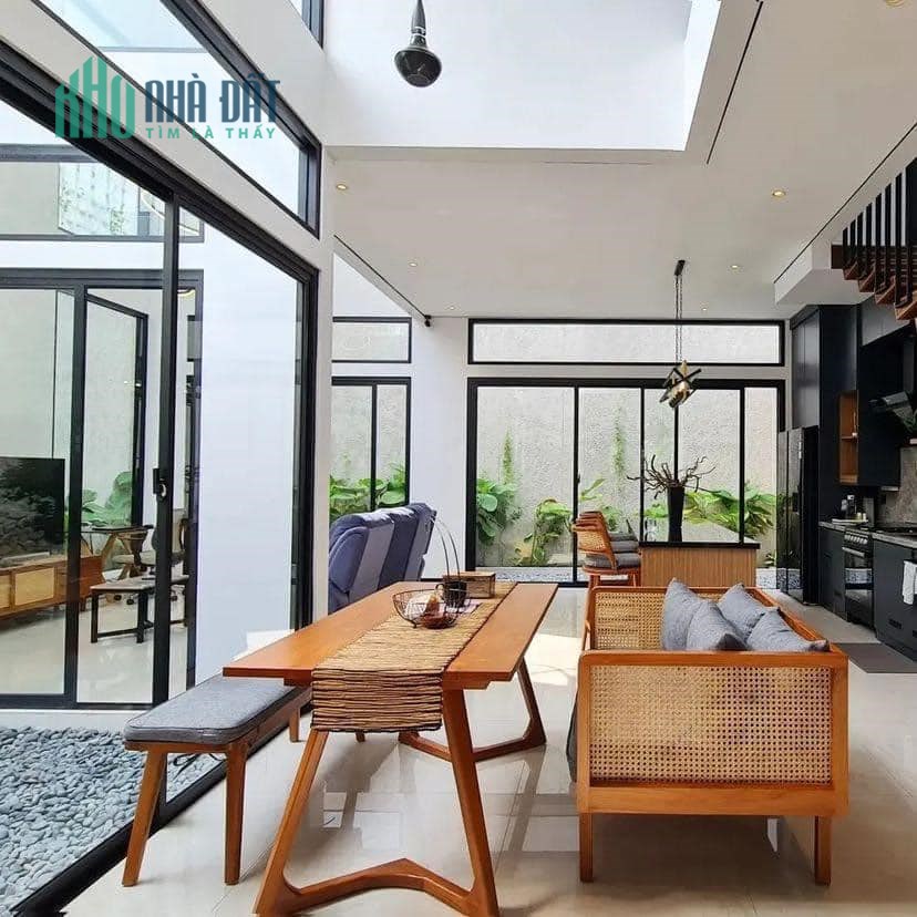 BÁN ĐẤT MẶT PHỐ HÒE THỊ, NAM TƯ LIÊM, KINH DOANH SẦM UẤT. DT 45M2 X 5TỶ. 0979400492