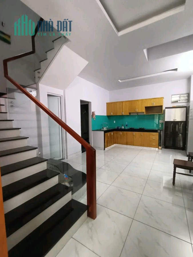 Bán nhà Linh Chiểu sau ĐH Ngân Hàng 67m 5m x13.5m Full nội thất