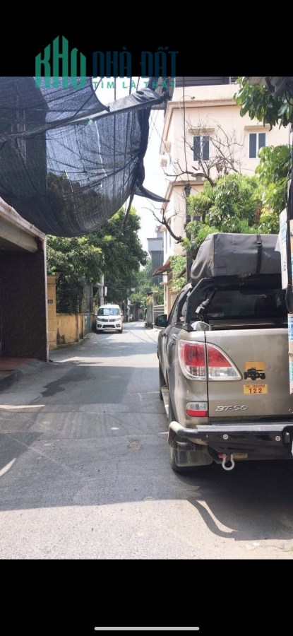 Bán đất Tây Mỗ, ngõ thông ô tô trải nhựa, 7 chỗ vào nhà, 39,6m2, chỉ 2,75 tỷ. 0868 916 ***