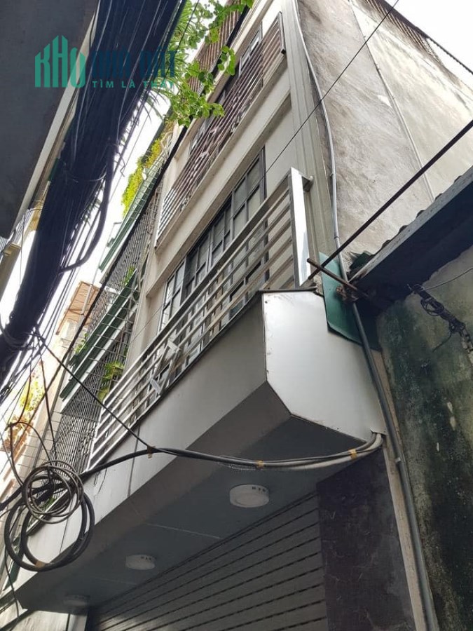 Chủ cần bán gấp nhà ở Âu Cơ, Tây Hồ 48m, 4 tầng, mặt tiền 4,5, ba gác đỗ cửa , chỉ 3,7 tỷ .