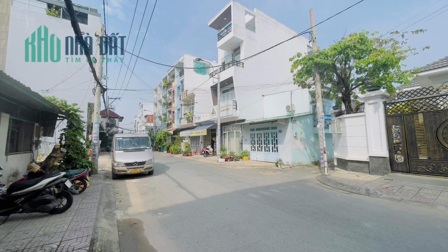 GIA ĐÌNH gấp bán mặt tiền NBNguyễn Hữ TIến, 142m2 5x28, vuông vắn đẹp thật rẻ.