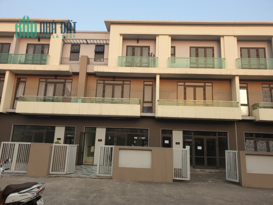 Bán Shophouse phố ẩm thực duy nhất tại Centa City Từ Sơn, căn giá Ngộp. 0984422588